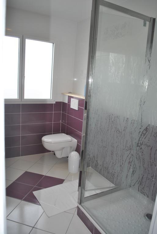 La Marina Villa Chassieu Dış mekan fotoğraf