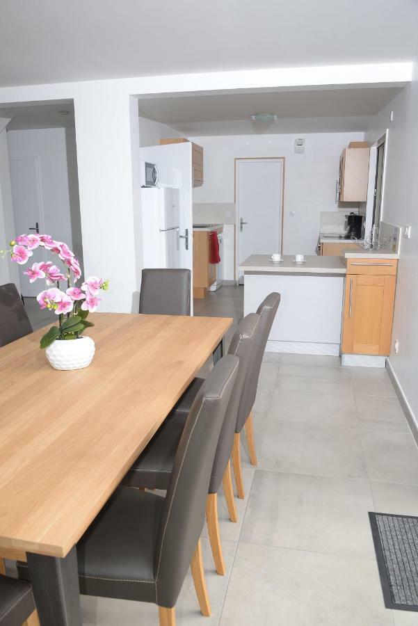 La Marina Villa Chassieu Dış mekan fotoğraf
